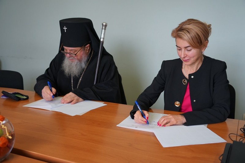 Снимка за Великотърновската епархия официално прие като д...