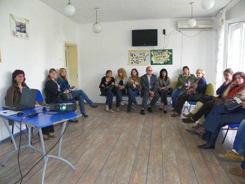 Снимка за Продължава инициативата „На гости на социалните...