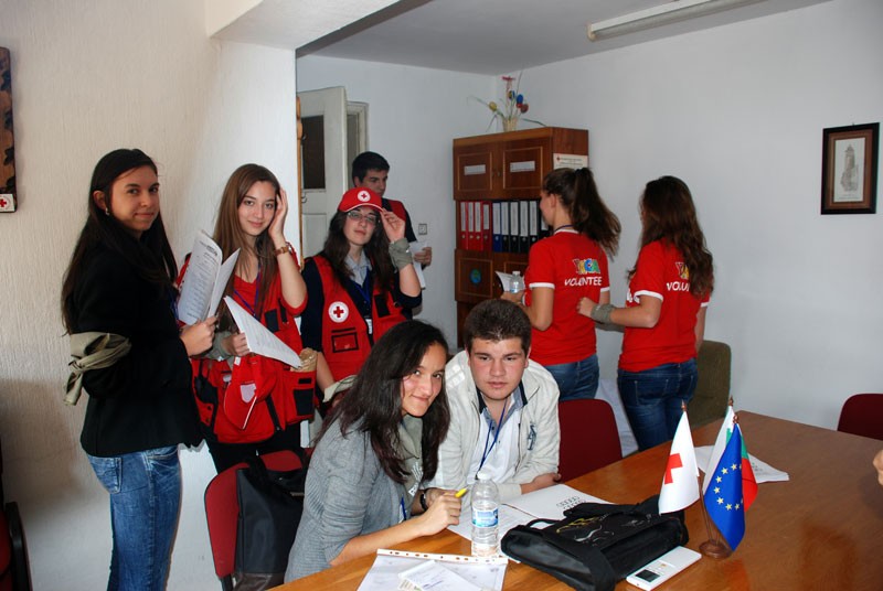 Снимка за 15 двойки младежи участваха в „Игри на добра во...