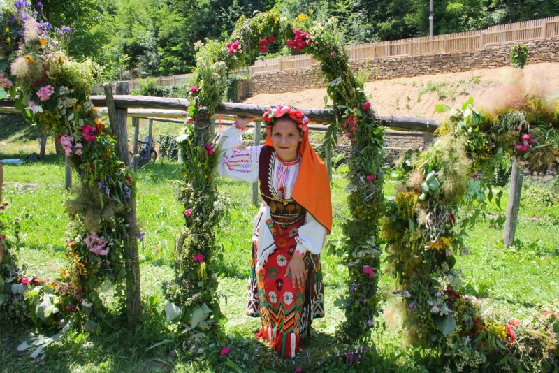 Снимка за Еньовден в Етъра