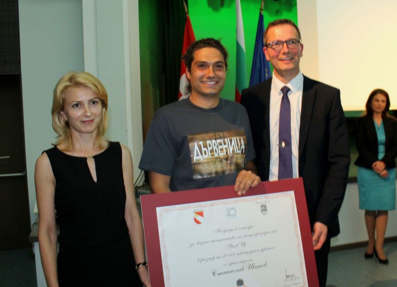 Снимка за Проект Дървеница спечели надпреварата Start Up