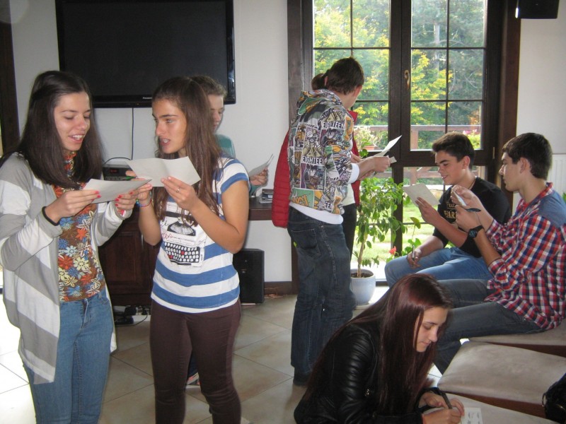 Снимка за Доброволците от Младежкият съвет по наркотични ...