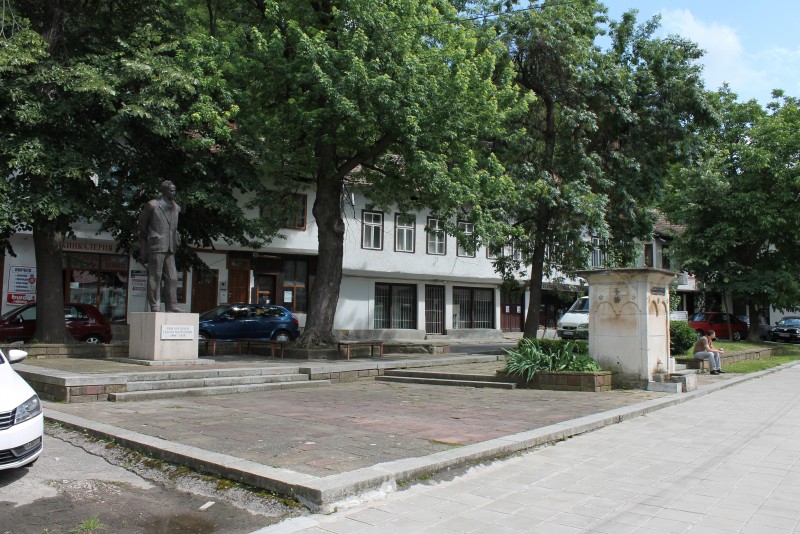 Снимка за Покана за представяне на оферти за изработка и ...