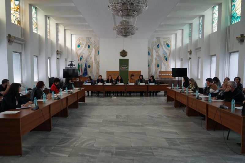 Снимка за Секретарите на общини от областите Велико Търно...