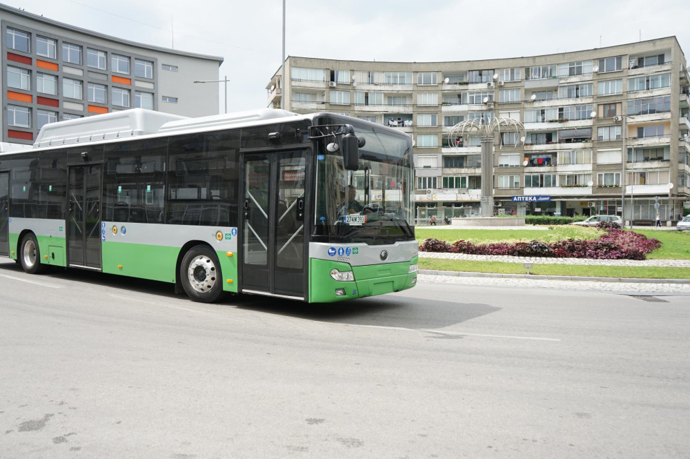 Снимка за 12200