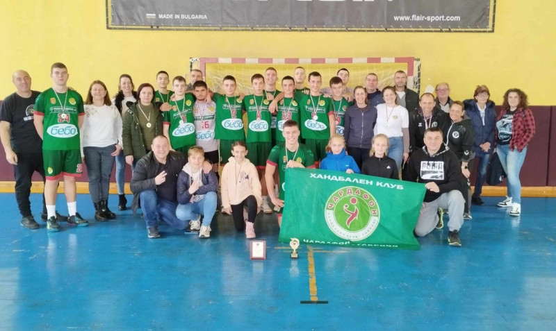 Снимка за Юношите до 16 години на ХК „Чардафон“ заеха вто...