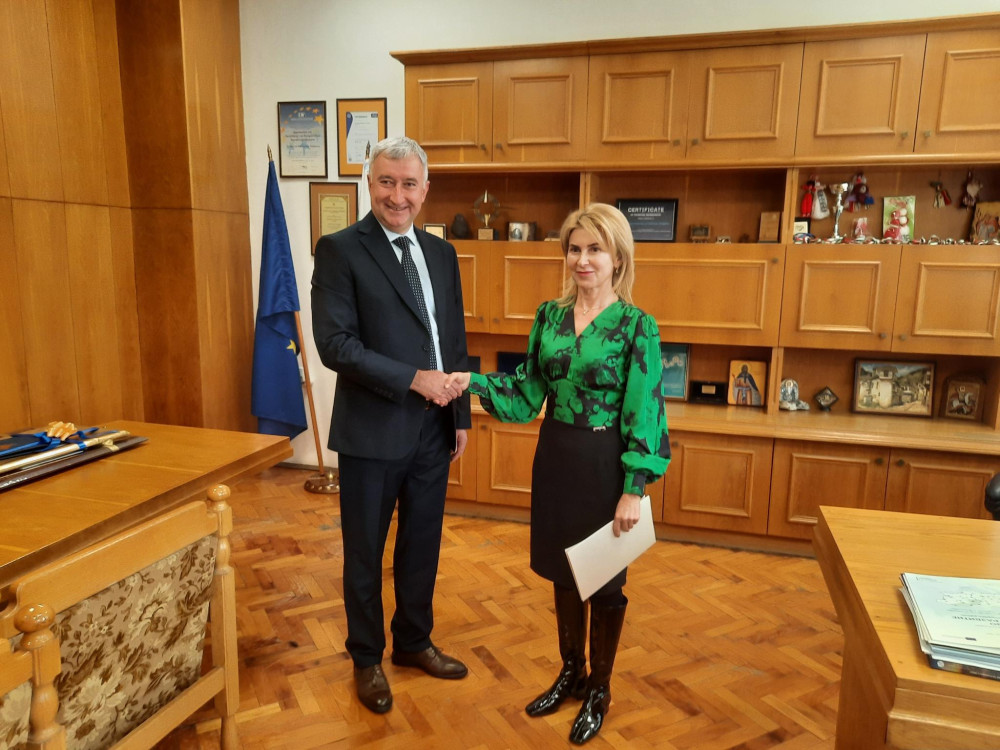 Снимка за 13090