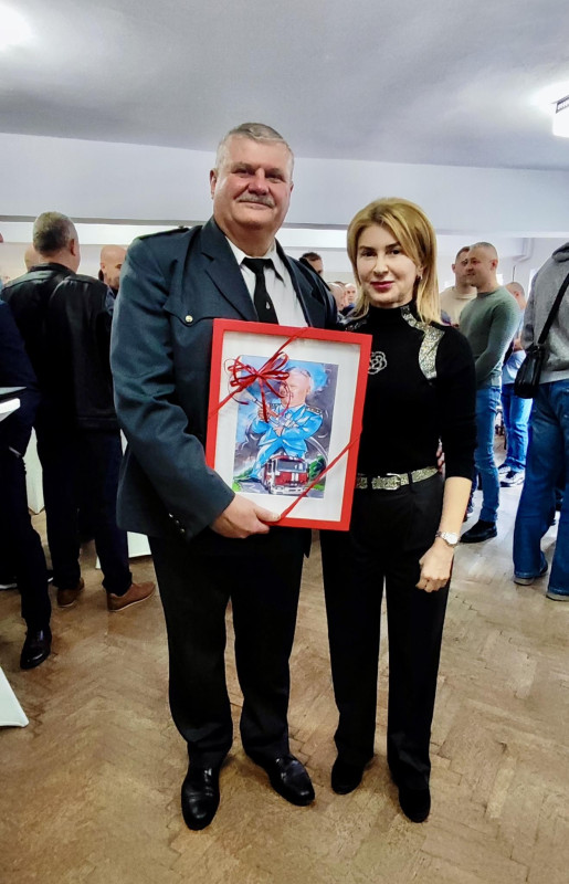 Снимка за Таня Христова към комисар Георги Русинов: "Благ...