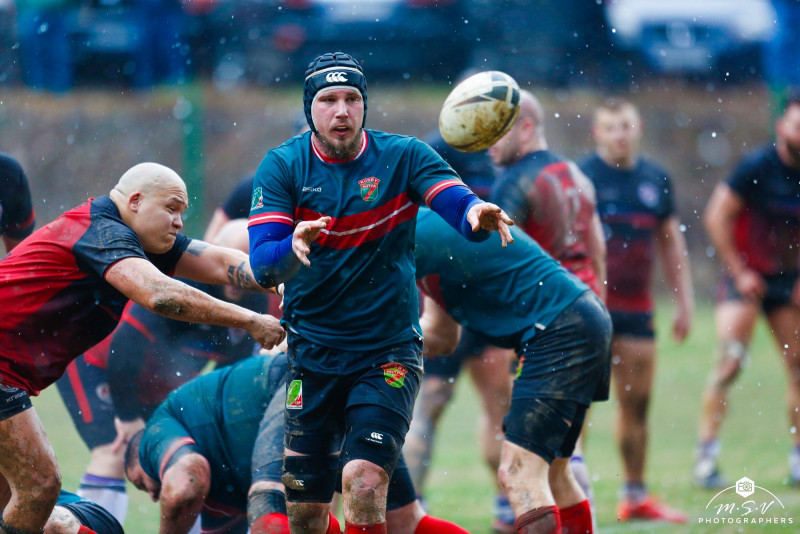 Снимка за „Локомотив“ (Сф) и градушката удариха „Янтра“  ...