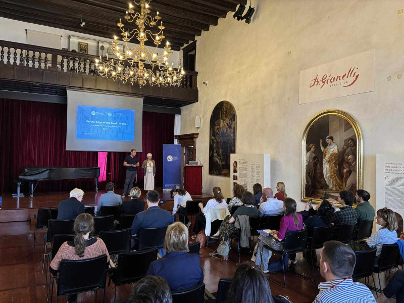 Снимка за Проф. Светла Димитрова и Светлозар Тодоров пред...