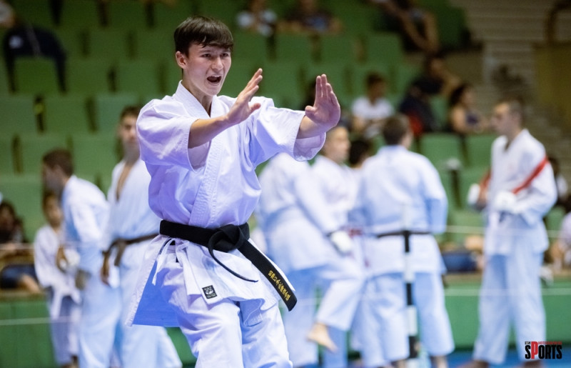 Снимка за Над 440 каратеки идват за Национална Купа Бълга...