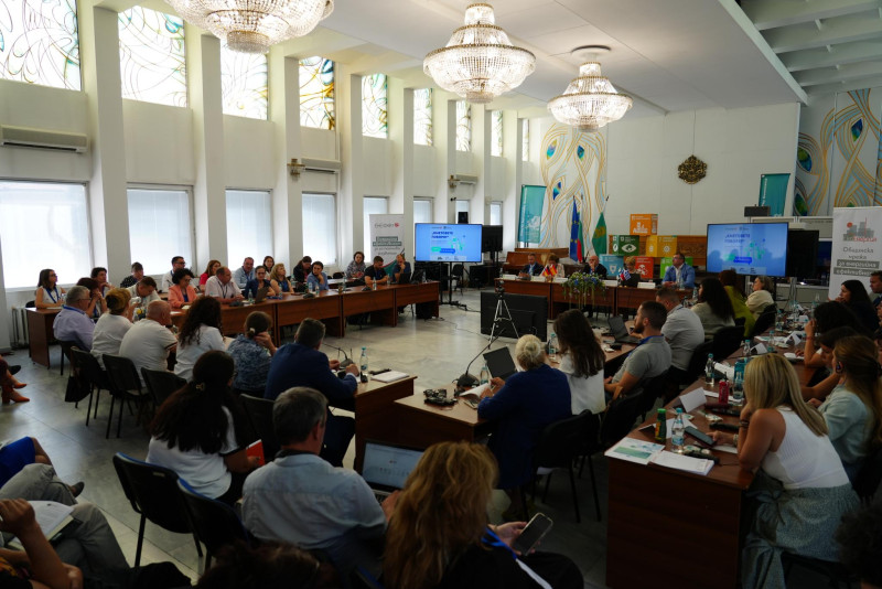 Снимка за Вицепремиерът Томислав Дончев пред „Кметовете г...