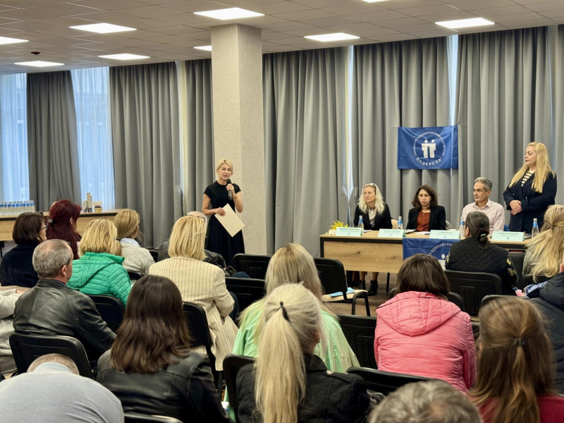 Снимка за Синдикален съвет на САС „Подкрепа“ обсъжда ключ...