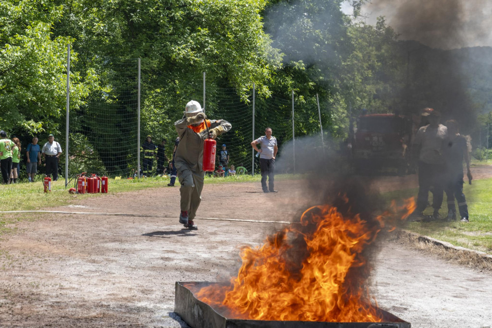 Снимка за 13995