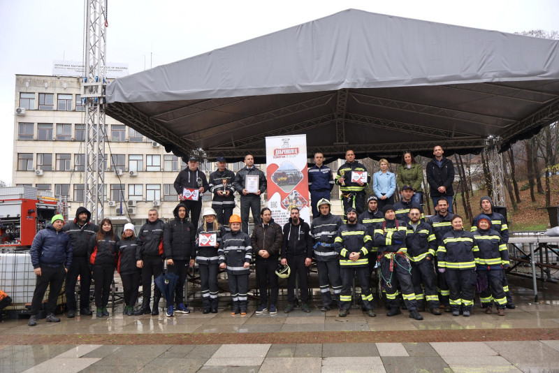Снимка за Доброволци от Габрово, Севлиево и Трявна показа...