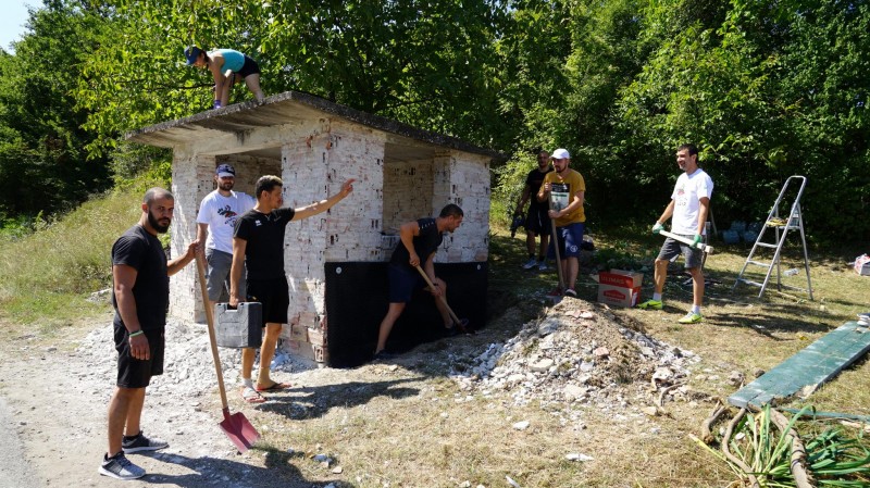 Снимка за "Приеми ме на село - Възраждане" и божествената...