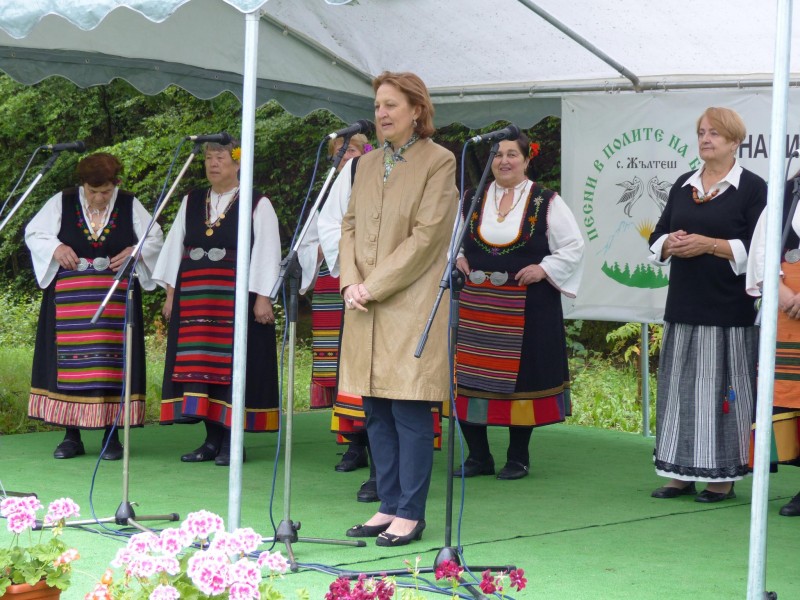 Снимка за „ПЕСНИ В ПОЛИТЕ НА БАЛКАНА” ЖЪЛТЕШ - 2018