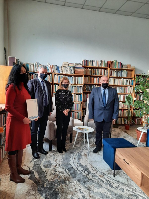 Снимка за ПТГ „Д-р Никола Василиади“ и Техническият униве...