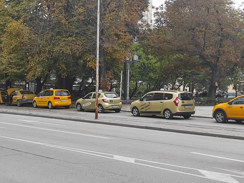 Снимка за На вниманието на превозвачи, които извършват та...