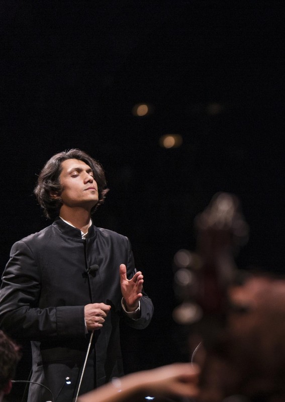 Снимка за Музикална лаборатория за Човека под диригентств...