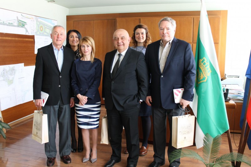 Снимка за Представители на Фондация „Америка за България“...