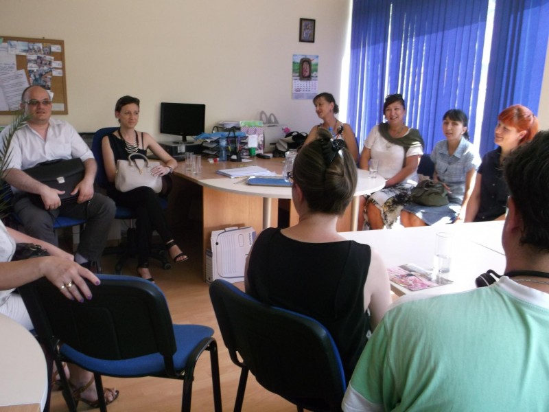 Снимка за „На гости на социалните услуги“