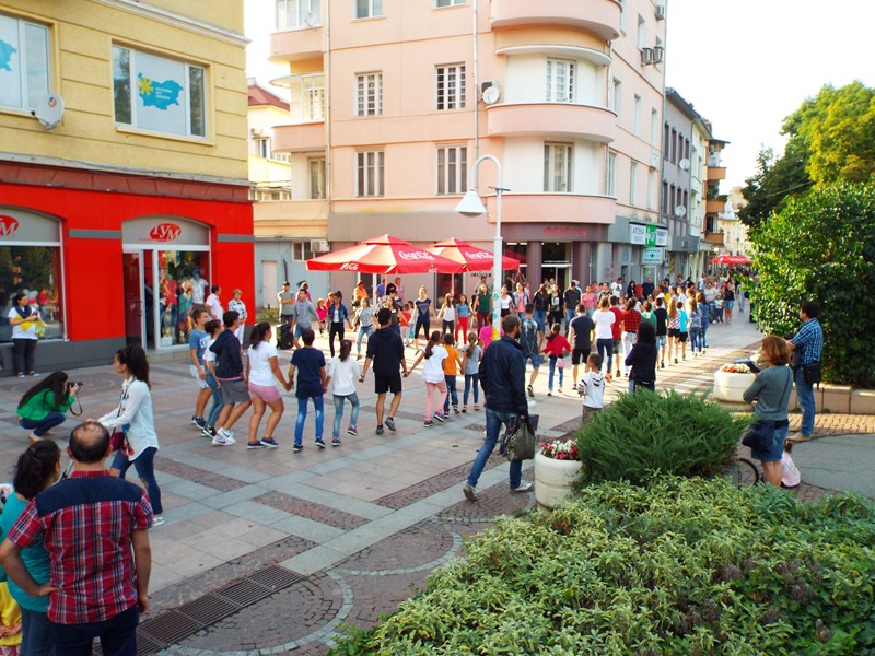 Снимка за Доброволчески флашмоб - 12 август 2016 г.,  ул....