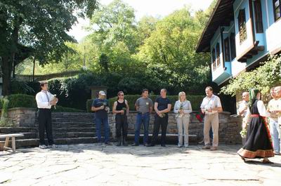 Снимка за Три официални делегации пристигат в Габрово