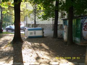 Снимка за Вандали вилняха през нощта в центъра на града