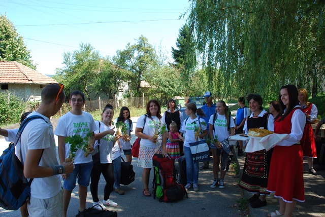 Снимка за В очакване на „Приеми ме на село” - Джуниър