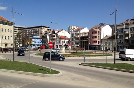 Снимка за Маркират кръстовището при Консултативна поликли...