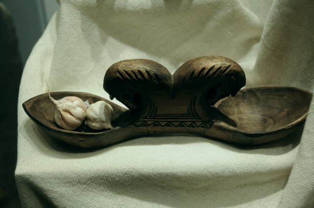 Снимка за АЕК „Етър“ представя изложба на зооморфни мотив...