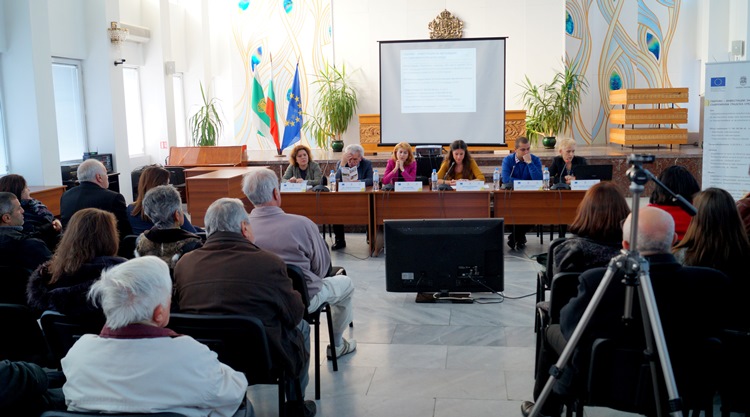 Снимка за Източната улица, паркът на Колелото и Шиваров м...