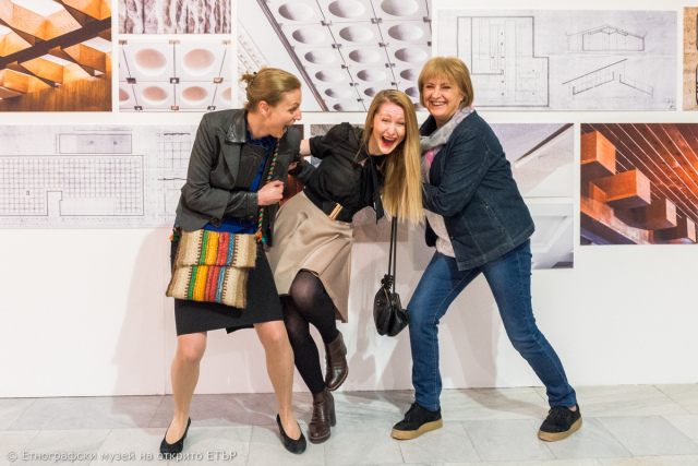 Снимка за От ЕМО „Етър” тичаха след такси, за да спестят ...